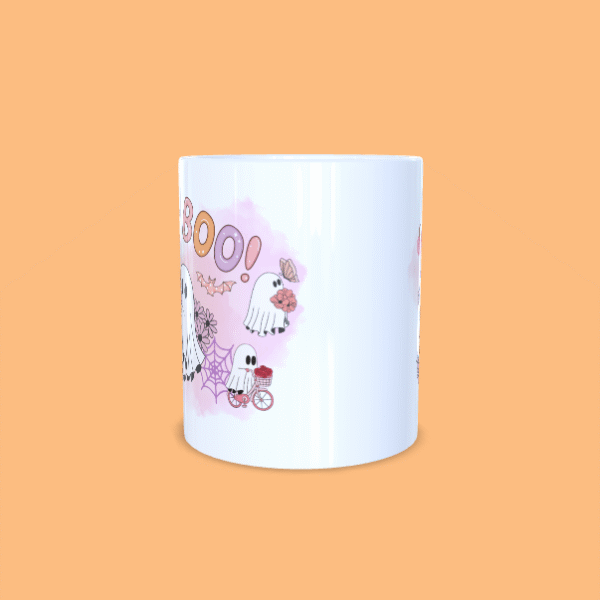 mug-boo-fille-centre Mug halloween fantomes mignon sous fond rose, fleurs et sigle BOO, centre