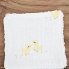 Lingette gaze de coton blanche petits poussins.