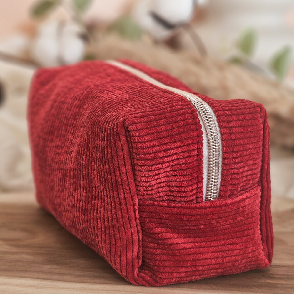 Trousse velours côtelé rouge