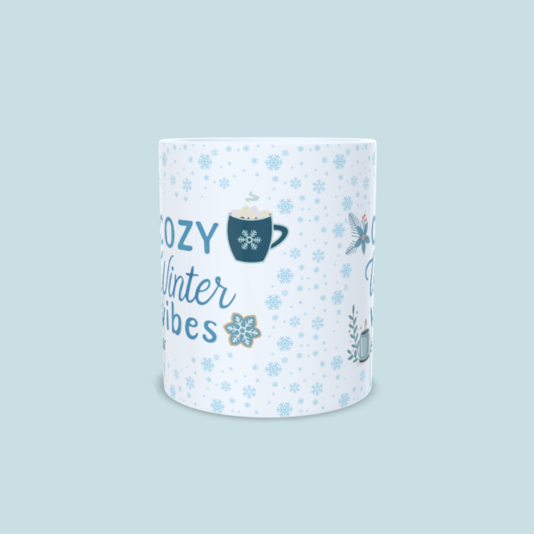 mug-crazy-winter-vibes-centre Mug "cozy winter vibes" flocons bleus et illustrations mugs, biscuits, bougies, fleurs bleues, centre.