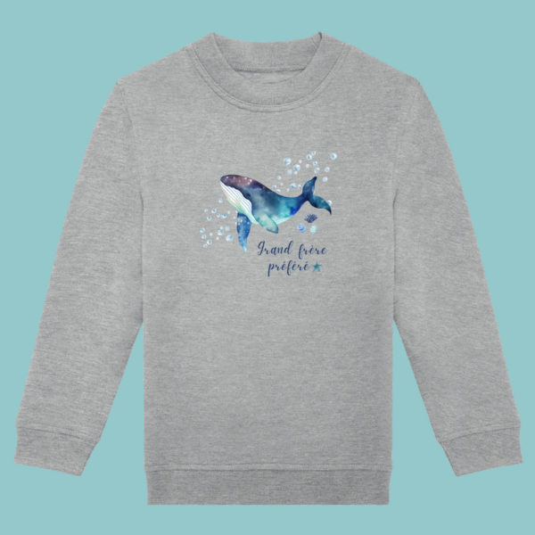 sweat-gris-grand-frere Sweat gris enfant illustration "grand frère préféré" baleine bleue et étoiles de mer