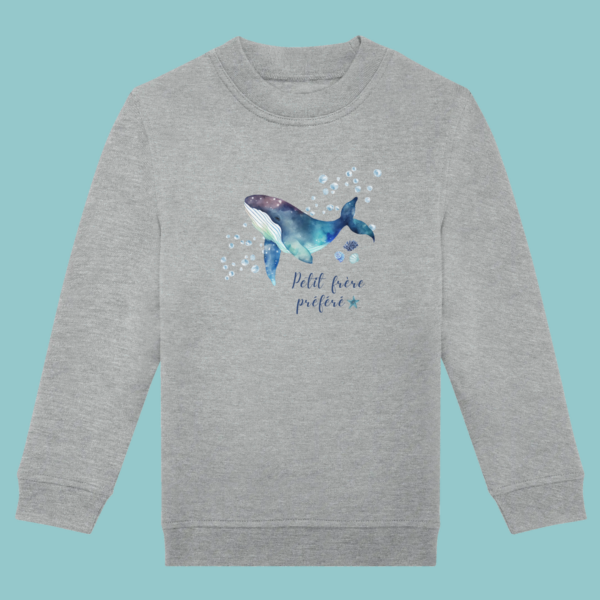 sweat-gris-petit-frere Sweat gris enfant illustration "petit frère préféré" baleine bleue et étoiles de mer