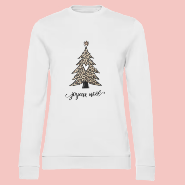Sweat femme blanc illustration "joyeux noël" et sapin léopard.