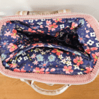 Sac à dos modèle Ava, en velours côtelé vieux rose et intérieur bleu foncé à petites fleurs