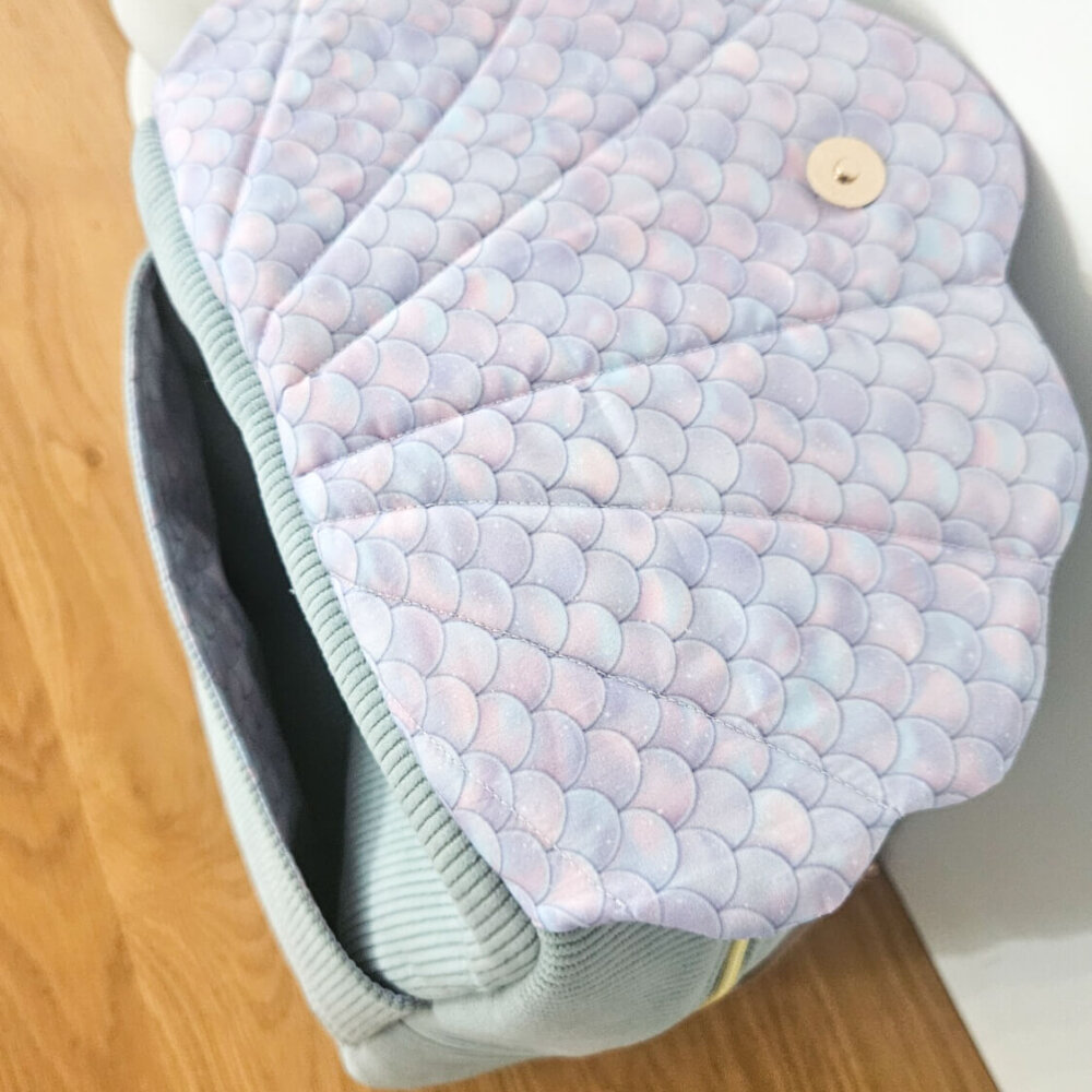 Sac à dos sirène bleu, rabas coquillage ouvert