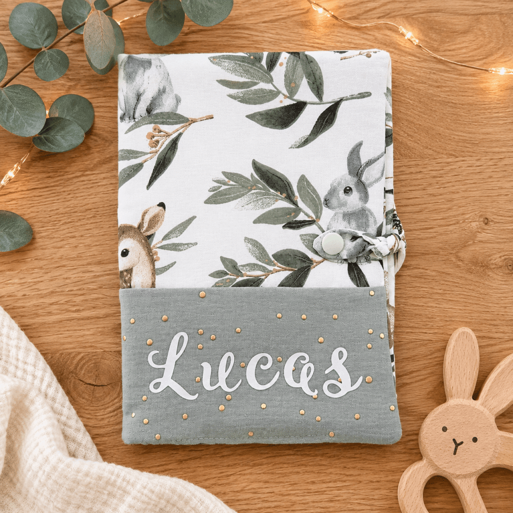 Protège carnet de santé prénom lucas vert